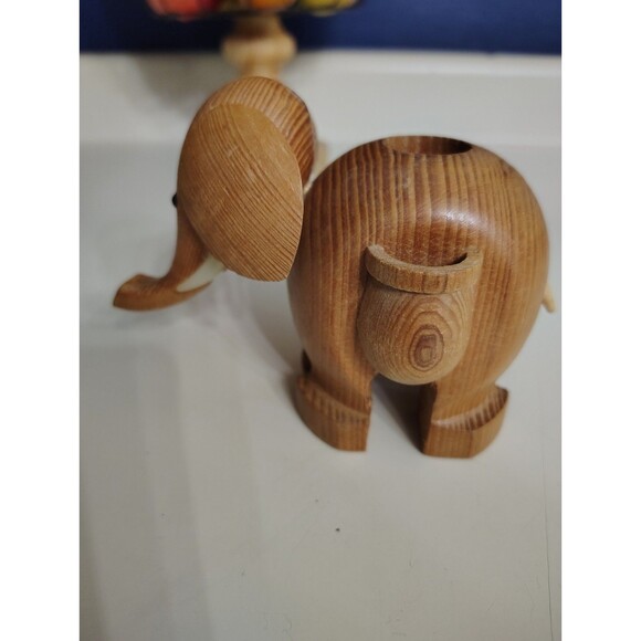 Papel Wooden Elephant Toothpick Holder With Husk - Picture 6 of 7